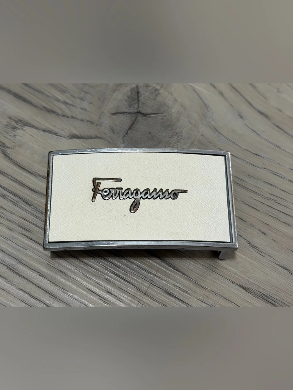 Salvatore Ferragamo Vintage Belt Buckle In White Leather And Silver EUC Rare